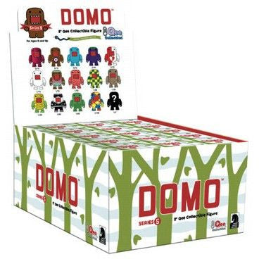 Domo 2" Qee Series 5: Case - Nike
