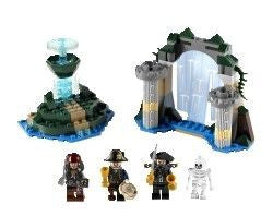LEGO Pirates of the Caribbean Fountain of Youth (4192) - Nike
